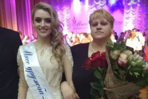 Былая прыбіральшчыца з Гродна купіла асабняк коштам пад мільён долараў. Яе дачка ездзіла на ВНС