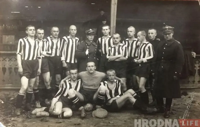 Гродзенцы хочуць выкупіць з аўкцыёну даваенны здымак футбольнай каманды WKS Grodno
